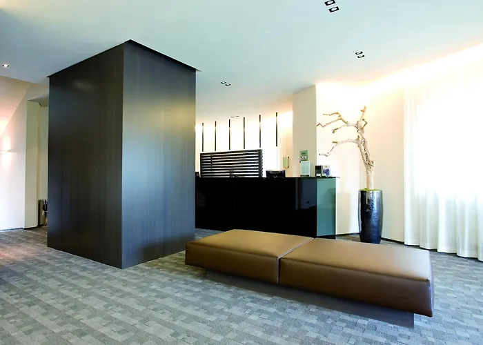 Hotel Ovest